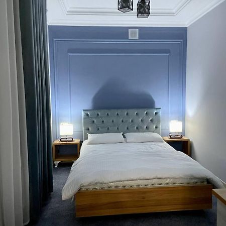 Hotel Plus 1 Samarkand Bagian luar foto