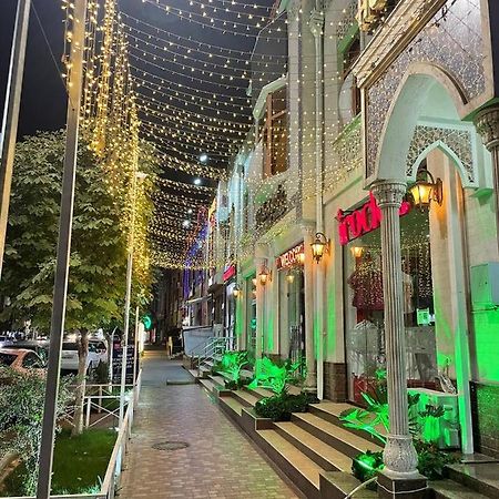 Hotel Plus 1 Samarkand Bagian luar foto