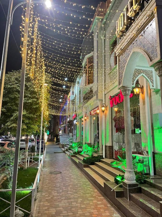 Hotel Plus 1 Samarkand Bagian luar foto