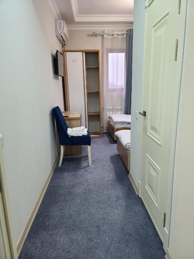Hotel Plus 1 Samarkand Bagian luar foto