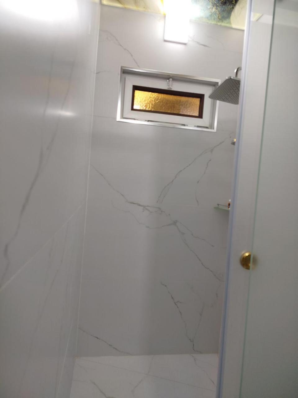 Hotel Plus 1 Samarkand Bagian luar foto