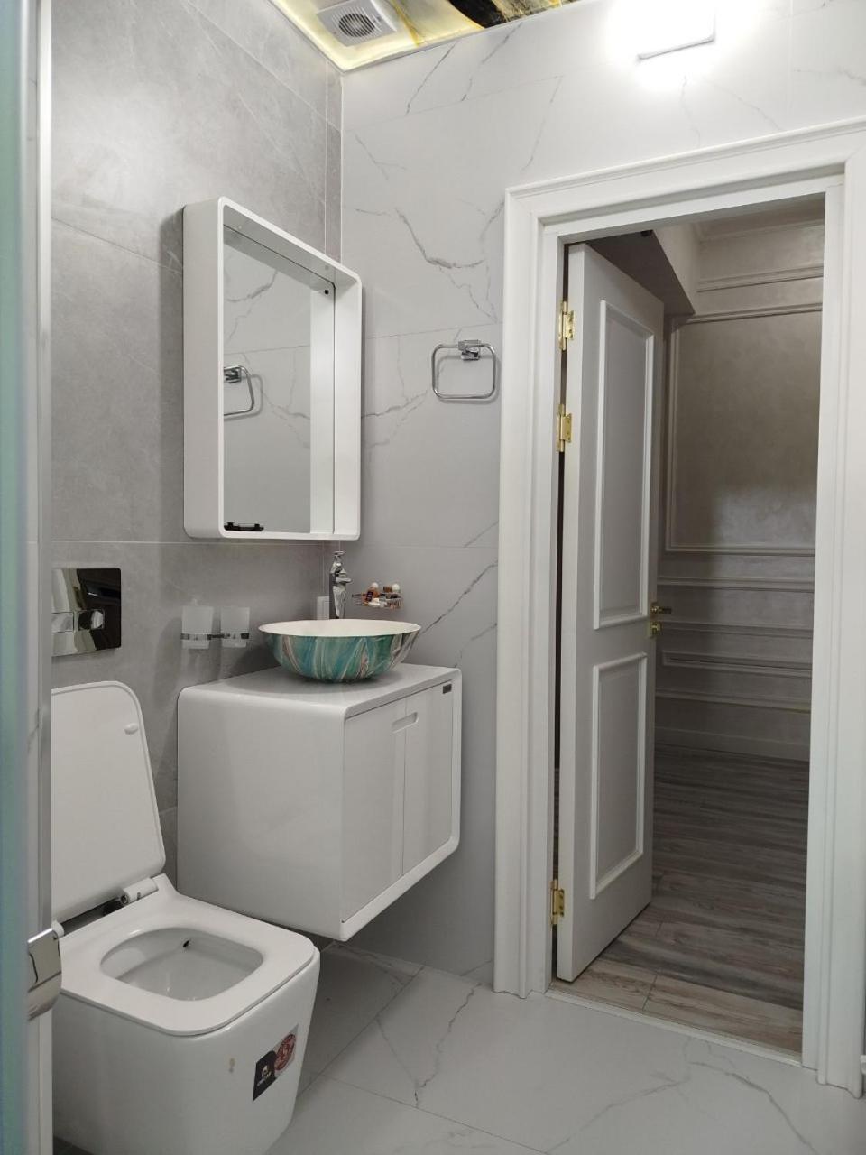 Hotel Plus 1 Samarkand Bagian luar foto